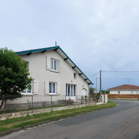 Beaux Dimanches سان فينسنت دو تيروسيه